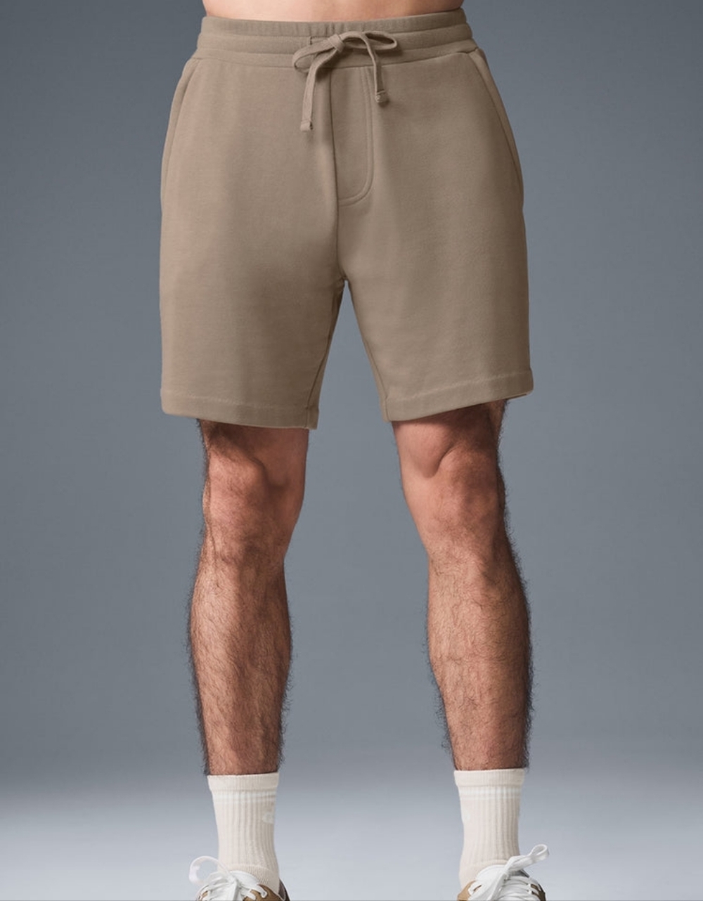 Alo Yoga Men's Chill Short In Tan Gravel Casual Drawstring Taupe Size Large